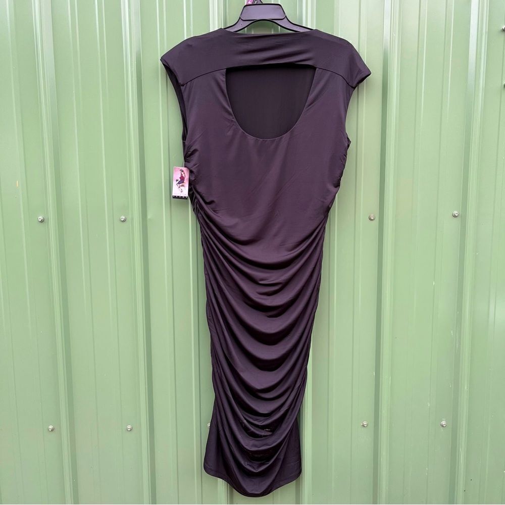 Women's Plus Black Sleeveless Open Back Midi Dress, Below Knee Length, Size XXL - Picture 8 of 11